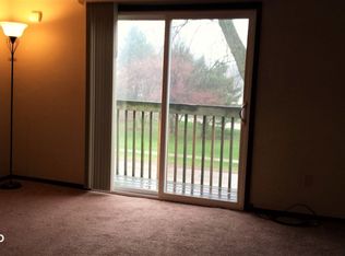 4311 Cheyenne Ave APT 9, Davenport, IA 52806