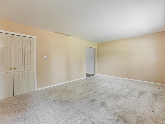 4th image of 1800 N Colony Rd