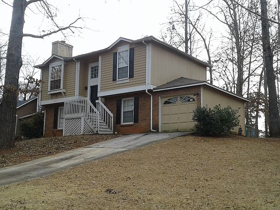 3rd image of 5577 Bradley Cir