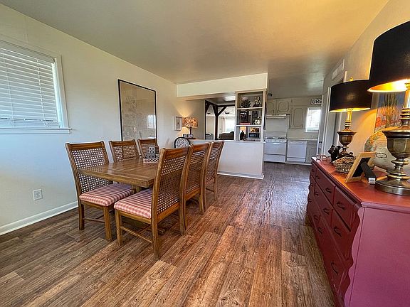 3rd image of 3505 40th St