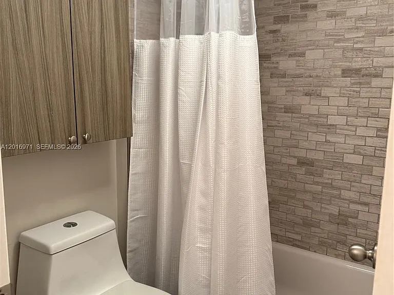 2301 Collins Ave #528 — Photo 27
