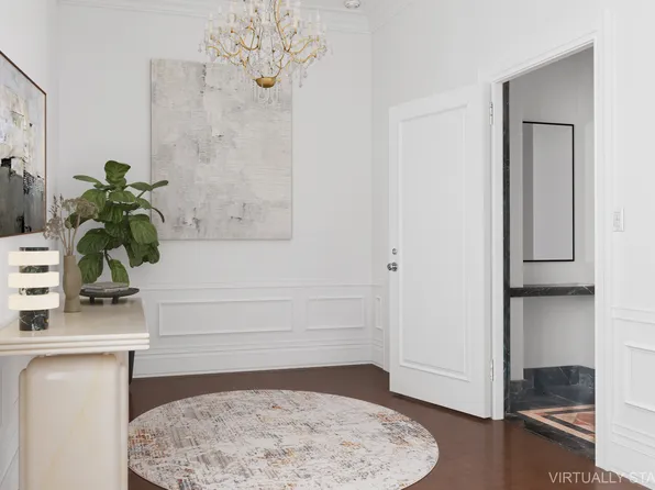 550 Park Avenue image 11 of 18