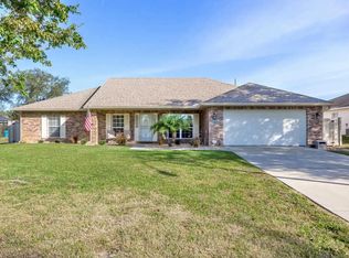 598 N Goodrich Dr, Deltona, FL 32725