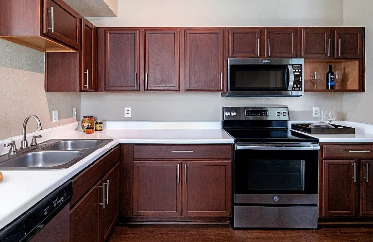 Village on the Parkway Apartments — Photo 3