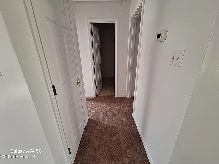135 Twin Wood Dr — Photo 8
