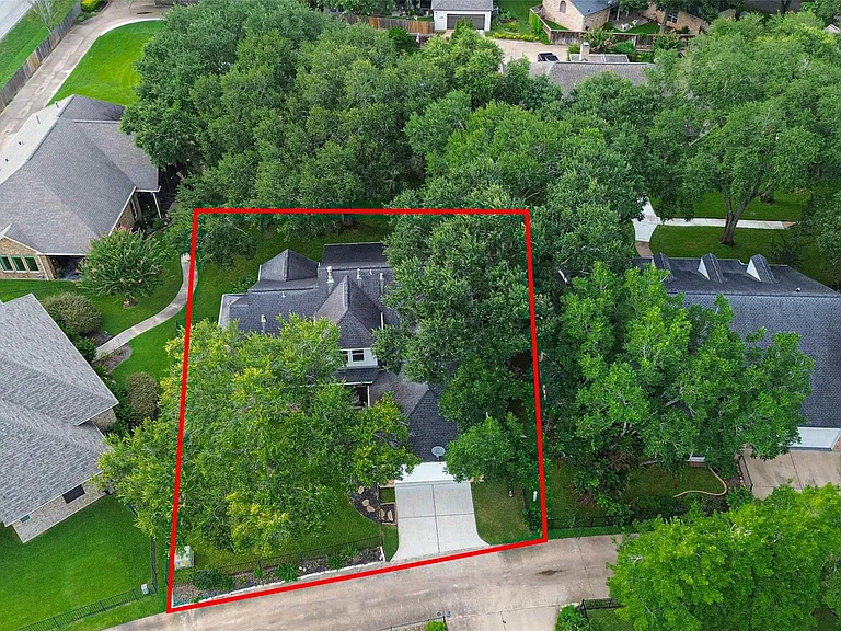4727 Lake Village Dr — Photo 40