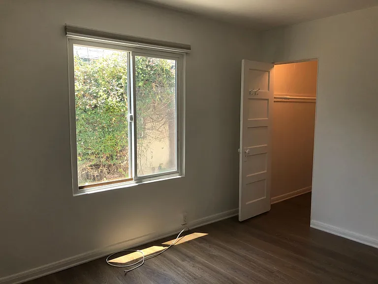 4361 Chase Ave — Photo 15