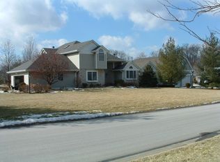 6341 Barrington Cir, Loveland, OH 45140