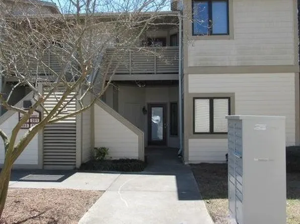 115 Longstreet Dr APT 101, Wilmington, NC 28412