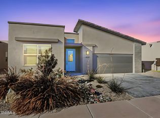 6221 Quicksilver St, Las Cruces, NM 88012
