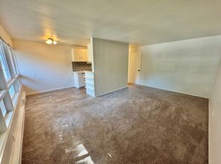 9043 35th Ave SW #13, Seattle, WA 98126