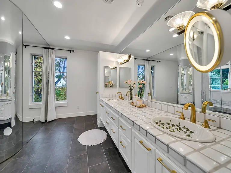 1041 Las Amigas Rd — Photo 20