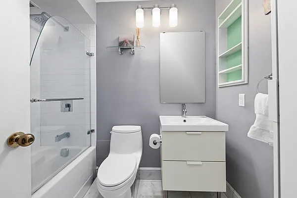 Rented by Compass | media 6