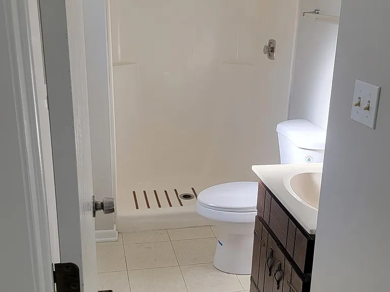 16724 Hillside Pl #1 — Photo 6
