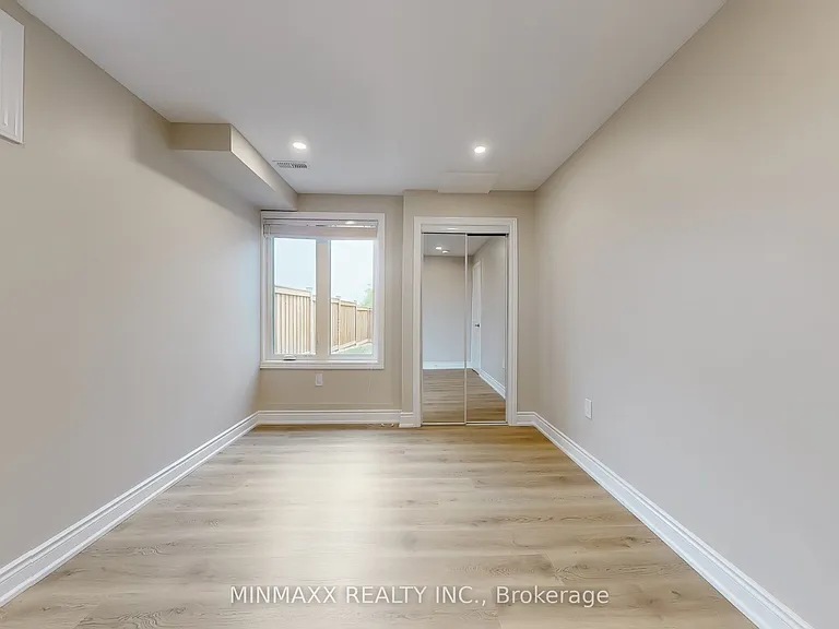 465 Thornborrow Ct — Photo 14