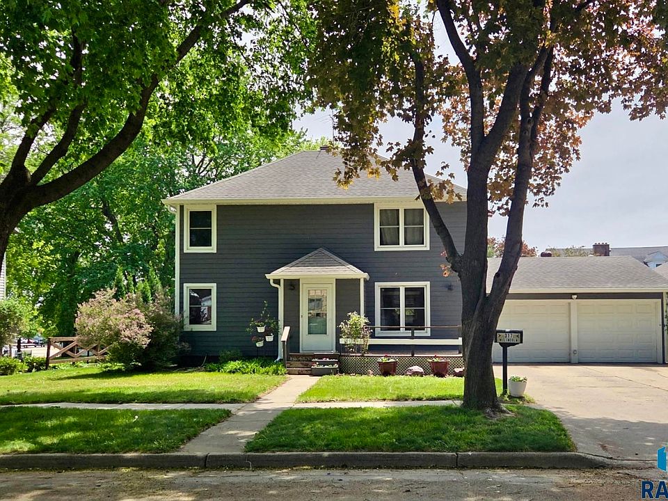 1st image of 317 W Lincoln St