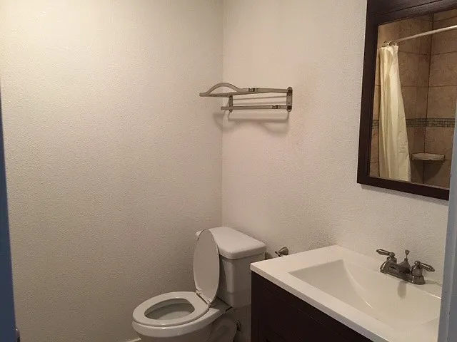 1005 McKinley Ave — Photo 11