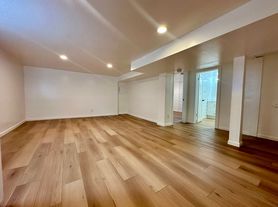 360 Wheeler Avenue, B