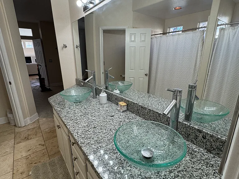 1237 Tule Dr — Photo 11