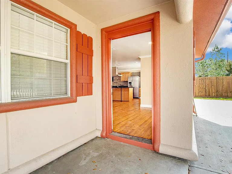 2098 Harland Dr — Photo 5