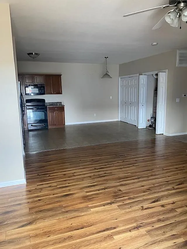 3 bed, 1200 sqft, $1,650 — Photo 4