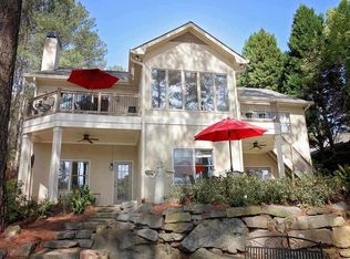 1200 Club Cove Dr, Greensboro, GA