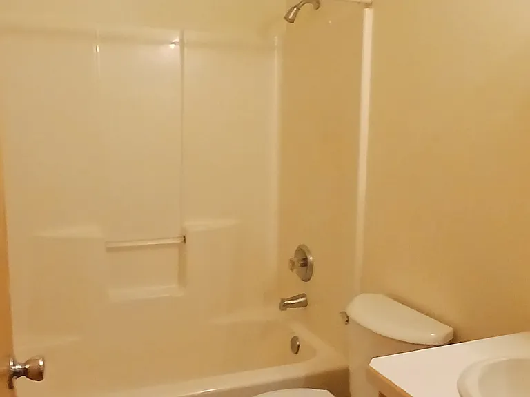 1615 NW Portland Ave #1 — Photo 7