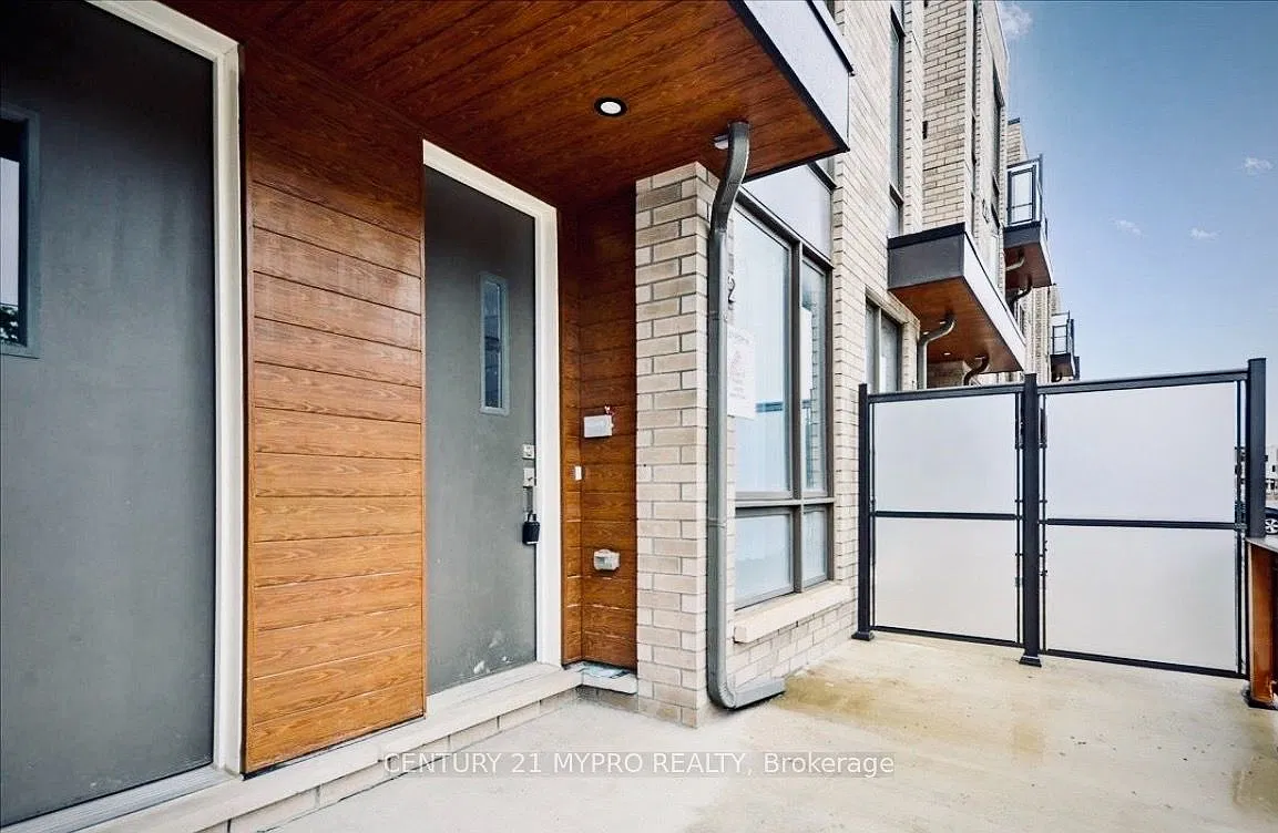 New Lawrence Heights — Photo 3