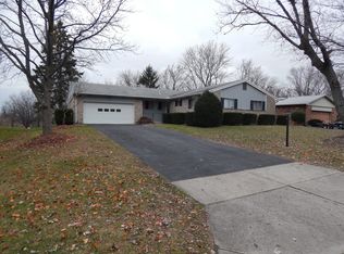 5613 Winterberry Ct, Dayton, OH 45431