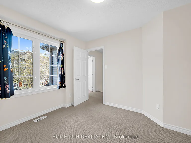 957 Messor Cres — Photo 25