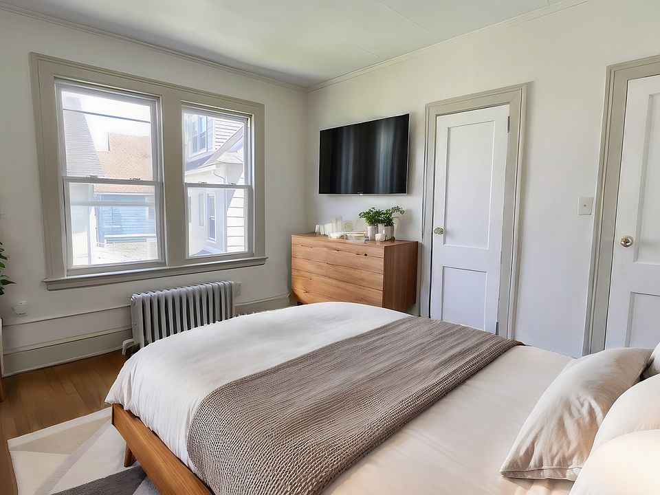 1st image of 46 Grace St APT B1