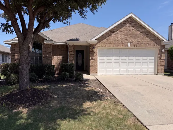 632 Stirrup Bar Dr, Fort Worth, TX 76179