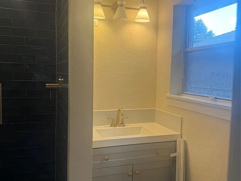 7623 Wilmerdean St — Photo 9