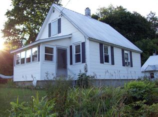 28 3rd St, Corinth, NY 12822