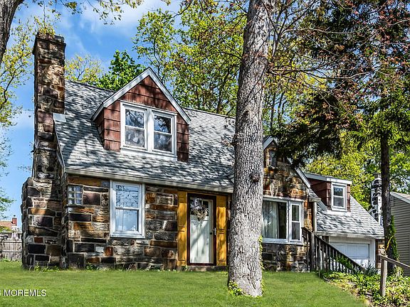 2nd image of 291 18th Avenue