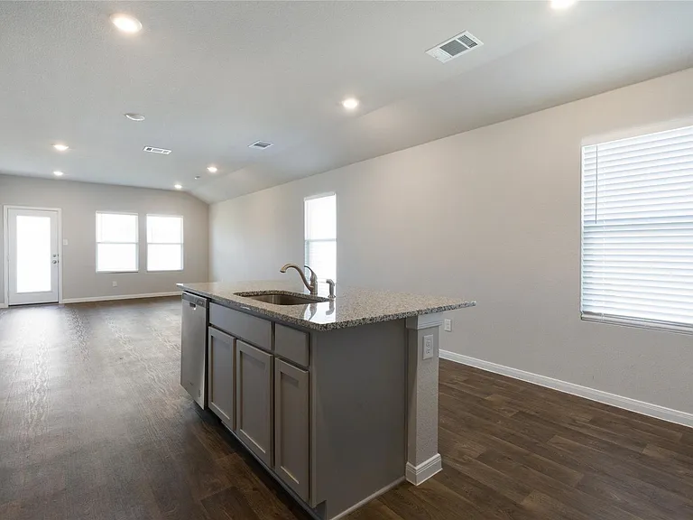 195 Coralbean Dr — Photo 10