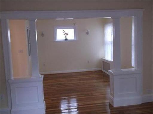 5th image of 207 E Squantum St