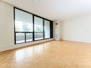 100 Quebec Ave #407, Toronto, ON M6P4B8