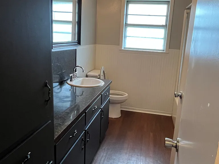 904 N Banks St — Photo 2