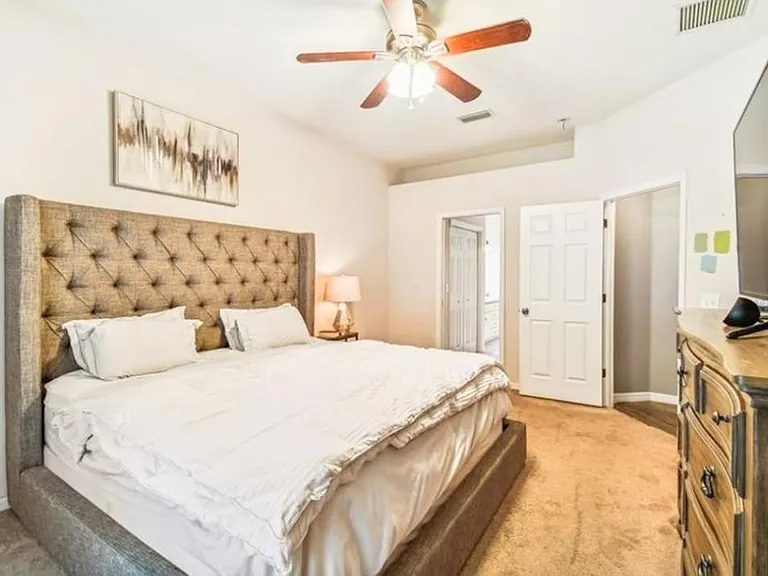 5912 Bramble Bush Ct — Photo 12