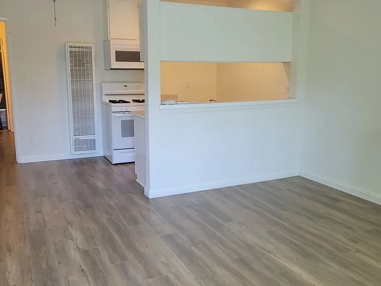 Quakertown Garden Apartments — Photo 12