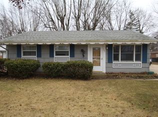 601 W Steward St, Plano, IL 60545