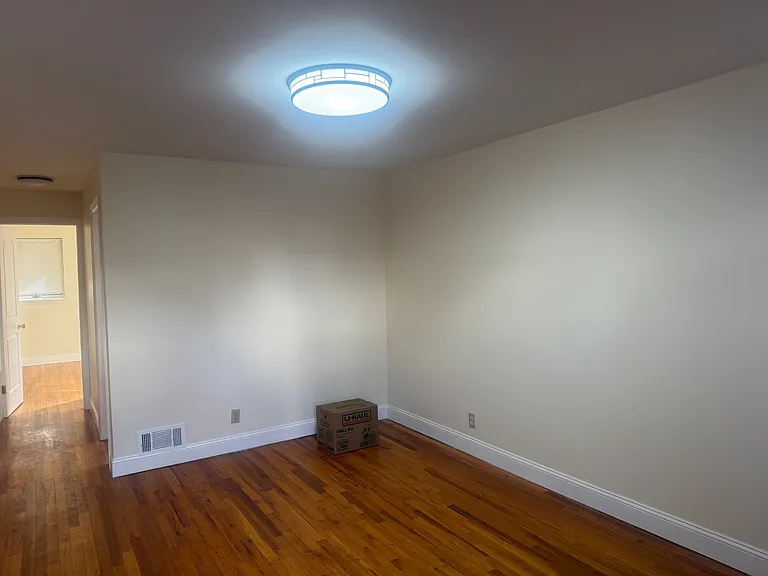 48 Elissa Ln #1 — Photo 5