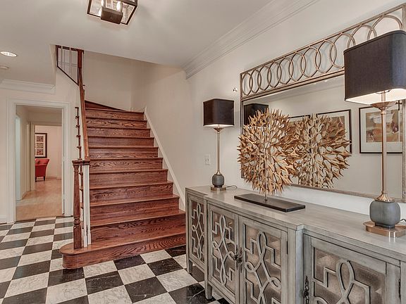 Foyer w/ Access to Garage