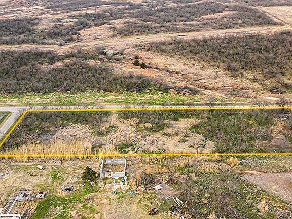 3rd image of 1115 Mesa Rd