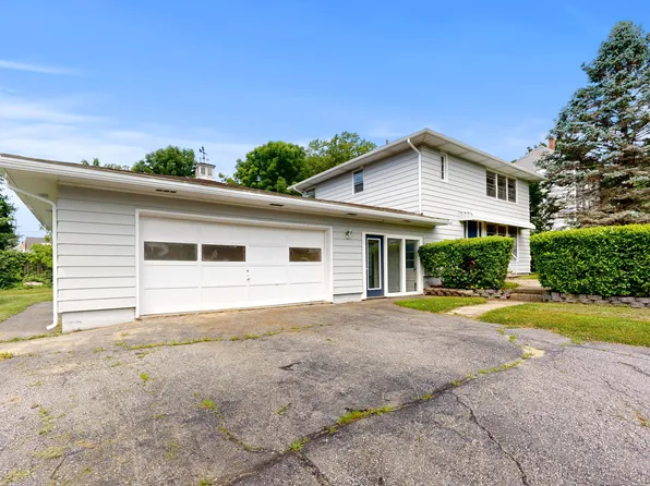 34 Vine Street, Livermore Falls, ME 04254
