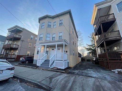 1st image of 50-50A Kirtland St #3