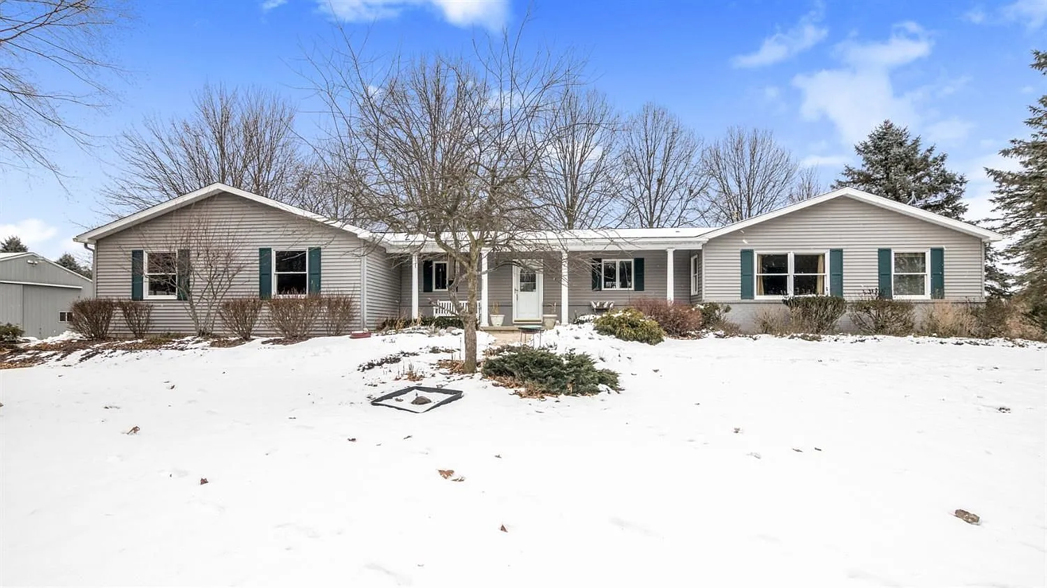 3165 Farm Ln photo 1