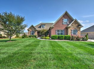 793 Windward Point, Lenoir City, TN 37772