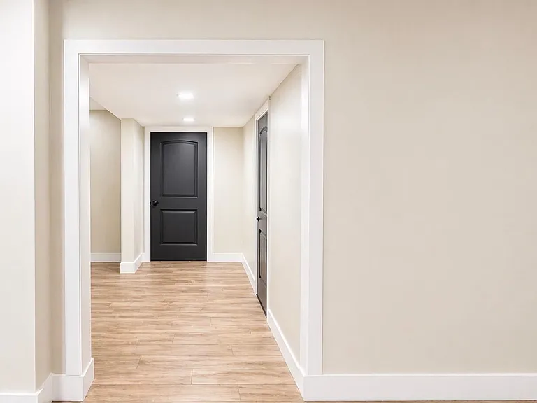 1237 E Riviera Dr — Photo 8